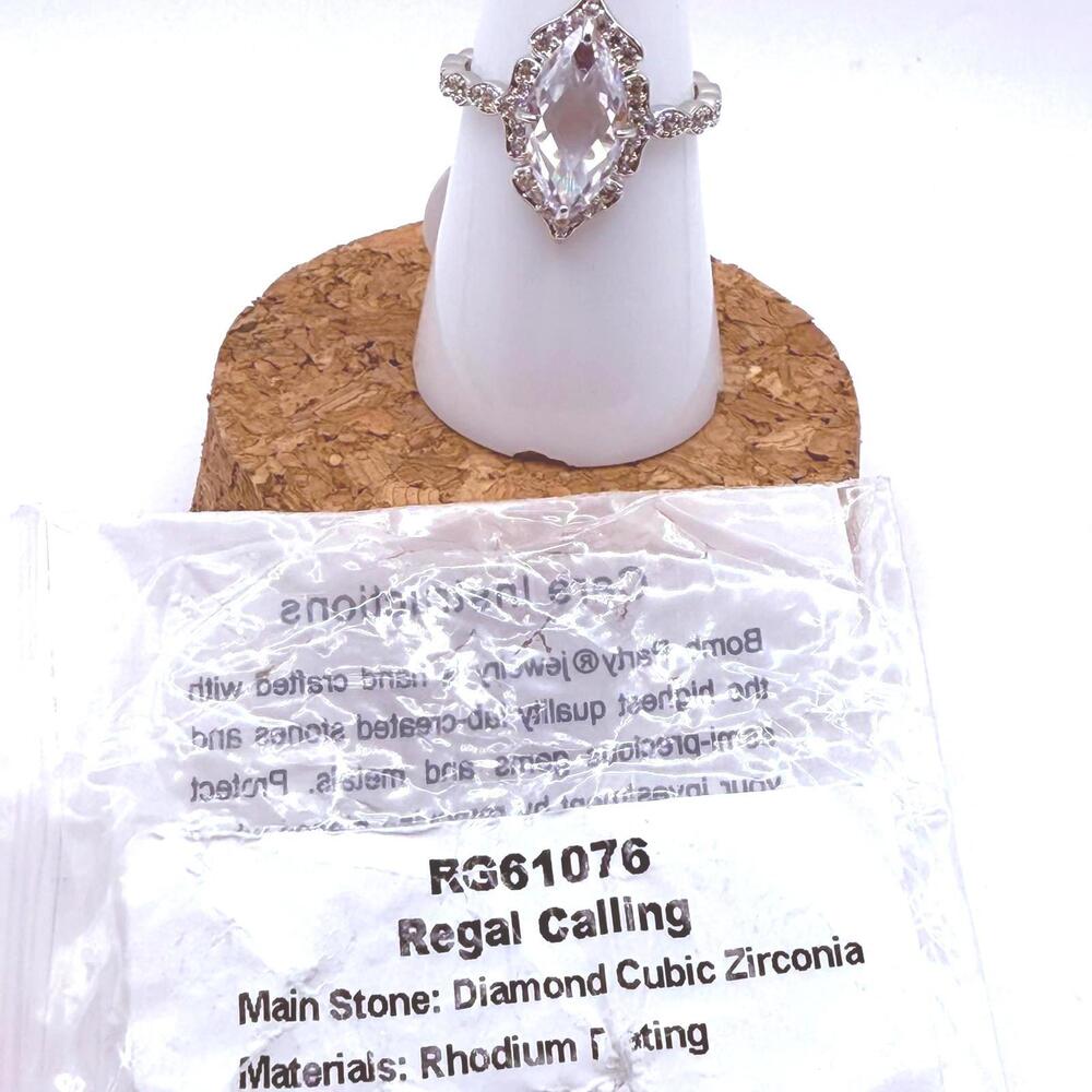 Bomb Party Oval Diamond CZ Regal Calling Ring Size 7 - Picture 8 of 8